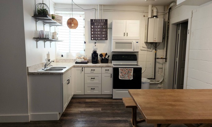 Mount Vernon Apartamento | 3 bedroom! Wifi! Huge covered patio! Kitchen! Private parking!