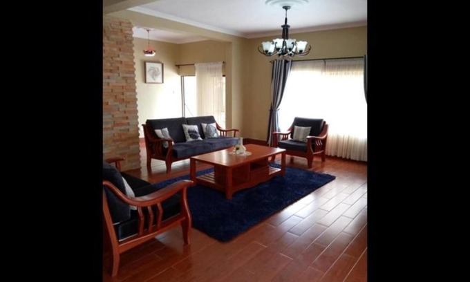 Lusaka Villa | 3 bedrooms exclusive house in Mass Media