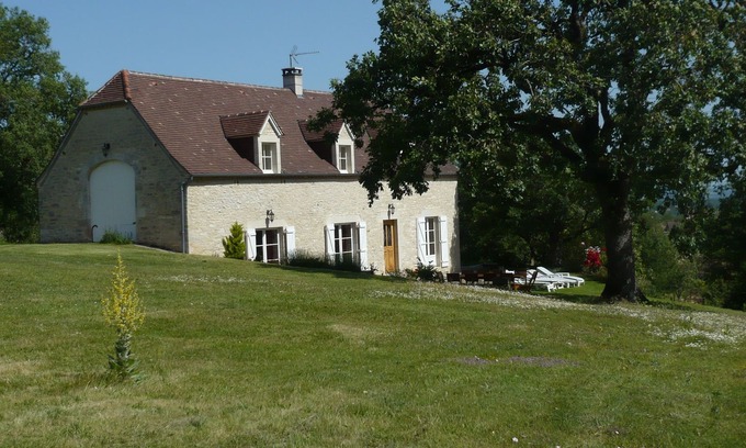 Rocamadour Cabaña | A 3 kms de Rocamadour: remanso de paz, en una casa de 4 estrellas.