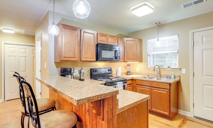 Higden Casa | 3 Mi to Greers Ferry Lake: Home w/ Screened Patio