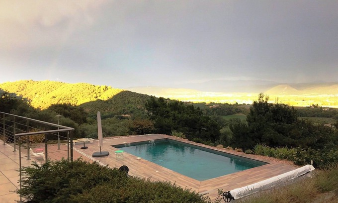 Volx Casa | Villa de lujo de 3 estrellas en Luberon Provence - piscina climatizada y vista panorámica