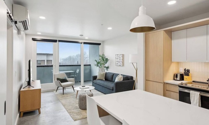 Rio Grande Hotel | 3 Units | Stylish SLC Apartment w/Kitchen & Laundry | Near Liberty Park