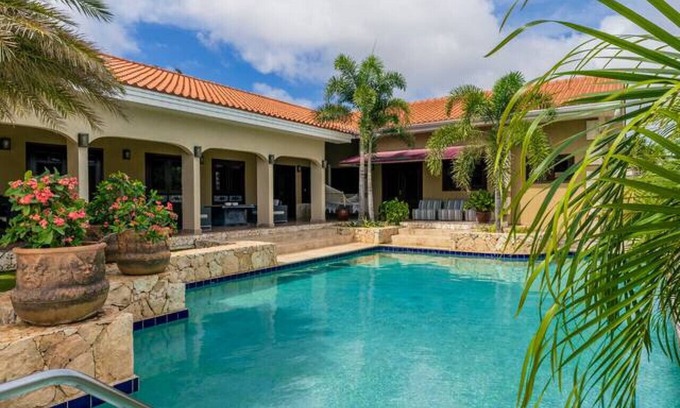 Oranjestad Villa | 3BR Villa Serene Grace w/ Private Pool by Bocobay