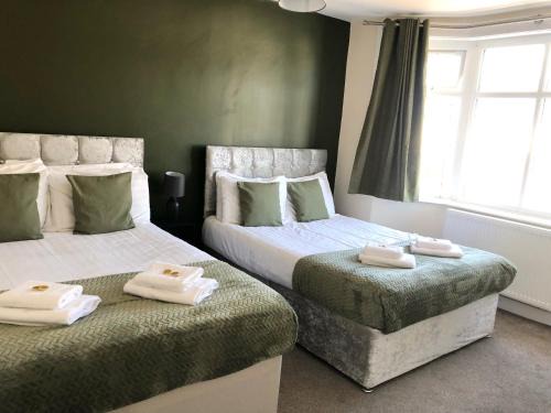 Southampton Casa | 4 Bedroom House Near Hospital And Motorway