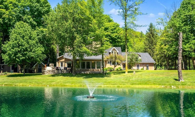 Mulmur Cabaña | 4 bedroom with sauna in Mulmur