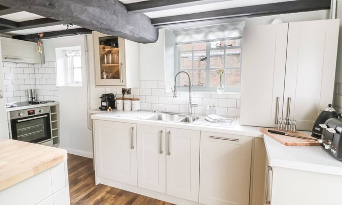 City Centre Cabaña | 4 Masons Court