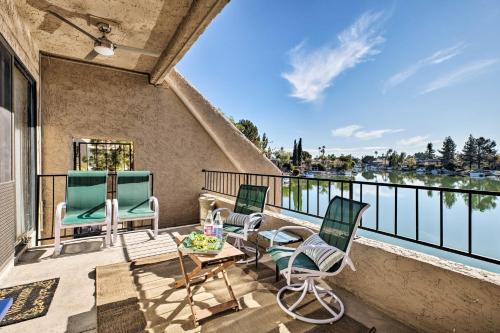 The Lakes Apartamento | 4 Mi to ASU Lake-View Tempe Condo with Pool Access
