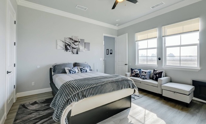 Madera Apartamento | 4 Mi to Downtown Madera: Cozy Studio Apartment