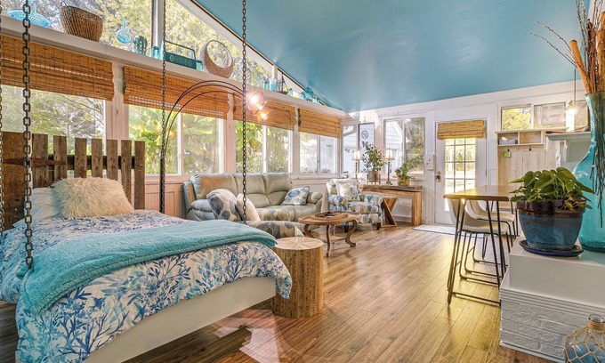 Wake Forest Casa | 4 Mi to Falls Lake: Dog-Friendly Wake Forest Home