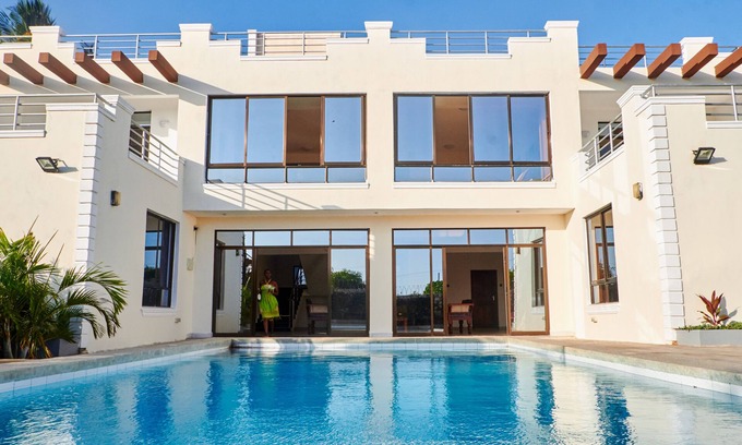 Mtwapa Casa | 400 metres to the beach!