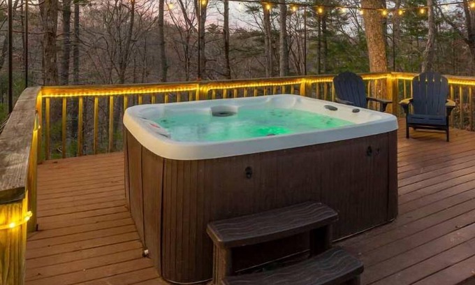 Marshall Cabina | 48 Acres~Fire Pit~Game Room~Near Asheville