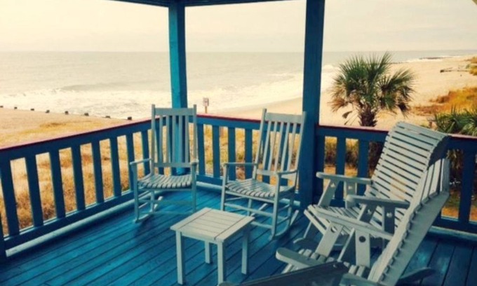 Edisto Island Casa | 4 dormitorios, CUATRO + baños; Frente al mar directo, porche cubierto, sala de fiestas, FP.