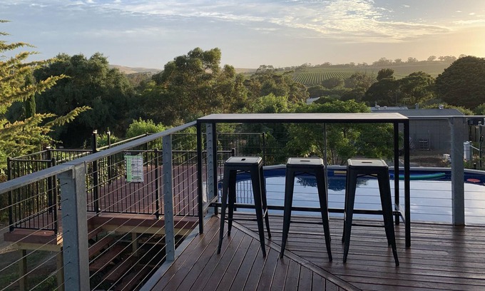 Upper Wakefield Casa | 4br house with pool in quiet spot (sleeps 10)