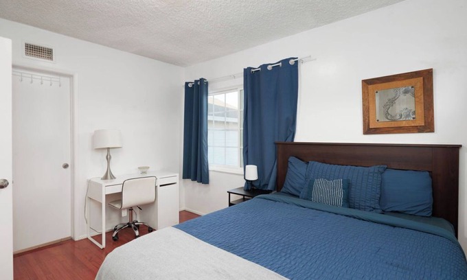 Bassett Casa | 5 BD - Lg Master Suite - Max Parking