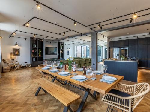 Westleigh Casa | 5 Bed in Westward Ho 78690