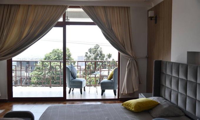 Lideta Villa | 5 Bedroom Exquisite Villa in Top-view Area
