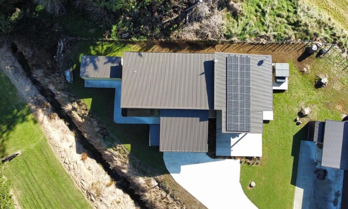 Ohakune Casa | 5 Bedroom, Solar on Snowmass Ohakune, Yellow Door