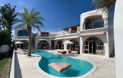 Mengwi Villa | 5 Br Villa View On Ricefield, Pool, Sauna Jacuzzi