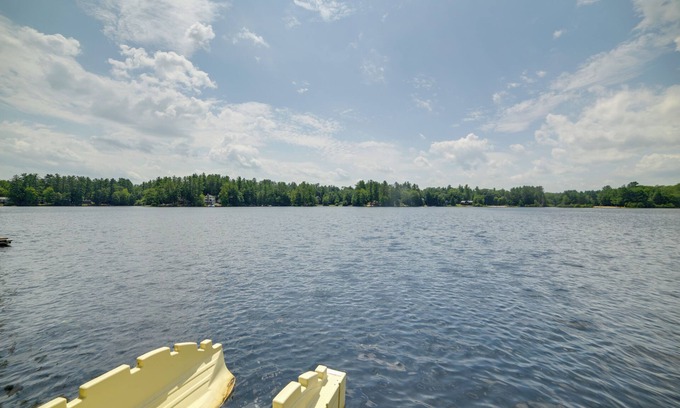 Hillsboro Cabina | 5 Mi to Fox State Forest: Lakefront Home w/ Dock