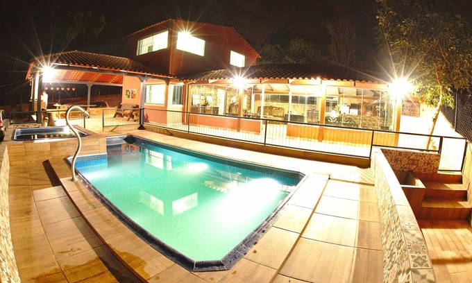 Santo Antonio do Descoberto Cabaña | Rancho de 5 suites con piscina, spa y vista espectacular del lago Corumbá IV