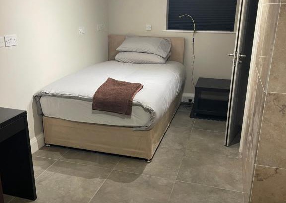 London Borough of Hounslow Casa | 50A Green Lane