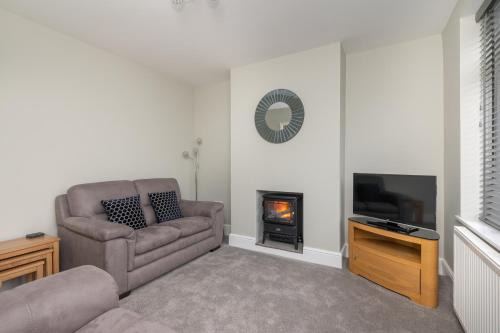 Heworth Casa | 51 Main Avenue Luxurious Modern York House with Garden & Parking Pass the Keys