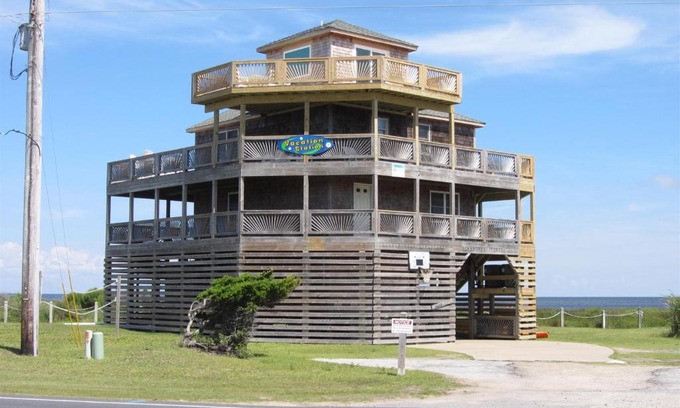 Frisco Casa | 54428 NC 12 Hwy House