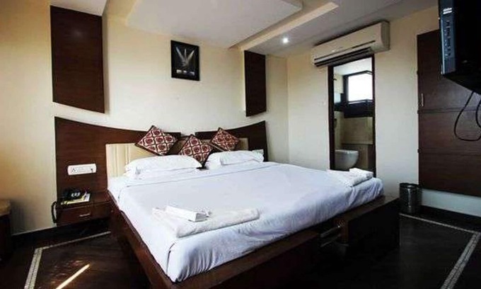 Madurai Main Hotel | 6 minutos a pie de Madurai Junction