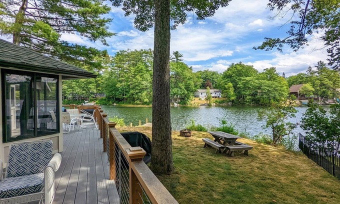 Meredith Casa | 60 Shades of Water, Lake Waukewan Waterfront