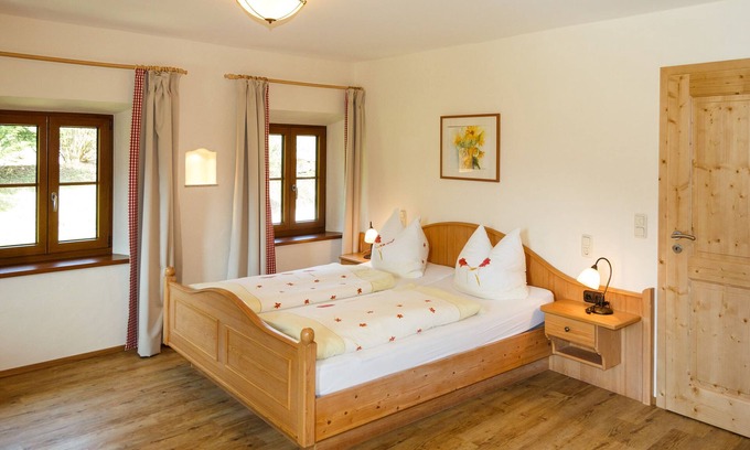 Ruhpolding Apartamento | -07- Apartamento "Enzian" (130 m²), balcón y terraza, cocina extra, 4 habitaciones, max 8 pers, WiFi