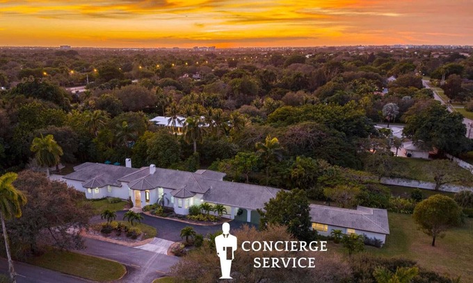 Plantation Villa | 7Ksf Mansion Theater/Gameroom/Heated Pool