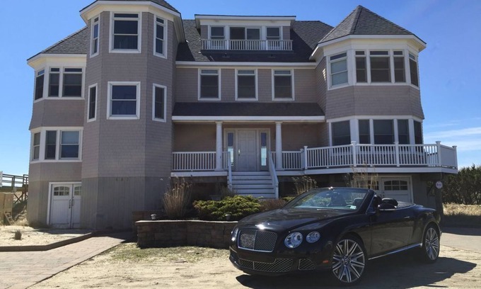 West Hampton Dunes Casa | Glamorous Oceanfront 8BR, 8 baños Piscina + Jacuzzi - ¡Llame para ofertas de último minuto!