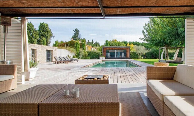 Maillane Otro | A 6 km de Saint Remy de Provence, des Alpilles, grande piscine