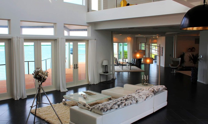 Dunedin Villa | Una nueva propiedad de villa de alta gama de 10,000 pies cuadrados, ¡justo en el océano!