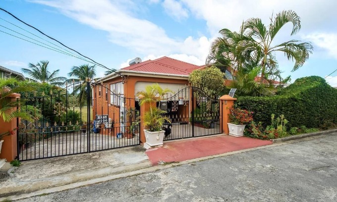 Speightstown Apartamento | A Home away from Home **