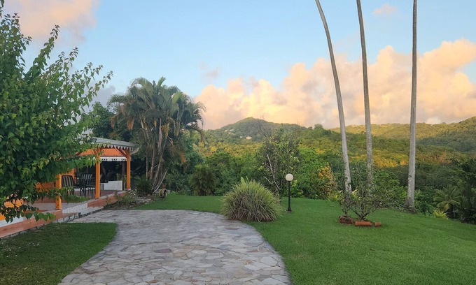 Riviere-Salee Villa | Azúcar renovado casa de vivienda.