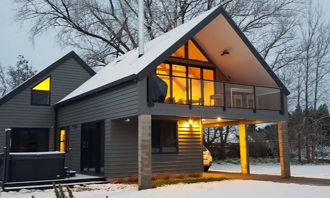 Ohakune Casa | A mountain retreat with Spa - Bombardino Chalet