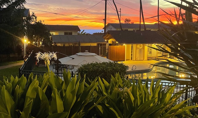 Historic Kailua Village Apartamento | A Slice of Paradise in Kona - walk to stores, restaurants and the beach