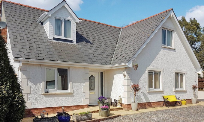 Cardigan Cabaña | Alojamiento de 5 habitaciones en Llechryd, near Cardigan