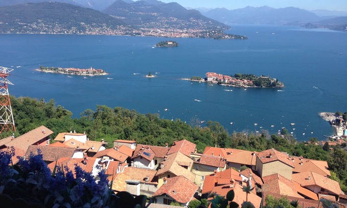Someraro Apartamento | 3 Una ventana con vistas al lago Maggiore!