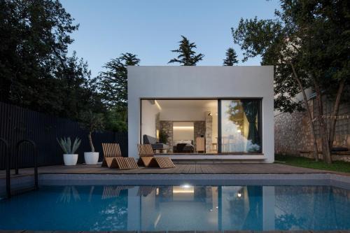 Jadranovo Villa | AB61 Tiny Design House for Two