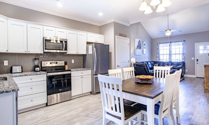 Townsend Condominio | Abrams Retreat at Cades Cove w/ Mountain Views!