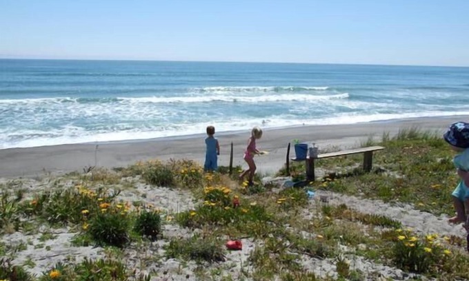 Pukehina Casa | Absolutamente frente a la playa! - Casa de vacaciones grande y espaciosa.