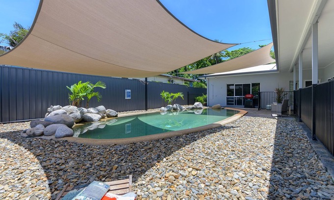 Cooya Beach Casa | Absolute Beachfront Family home