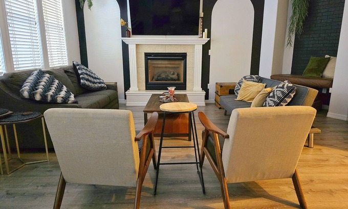 Ponderosa Trails Casa | AC & GAME ROOM! Pondy Hills Flagstaff Getaway