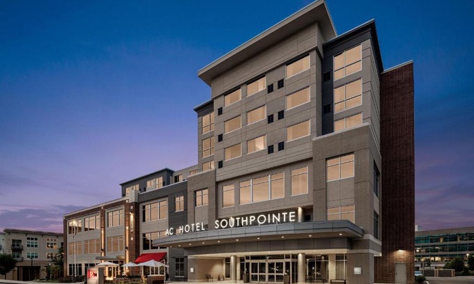 Canonsburg Hotel | AC Hotel by Marriott Pittsburgh Southpointe