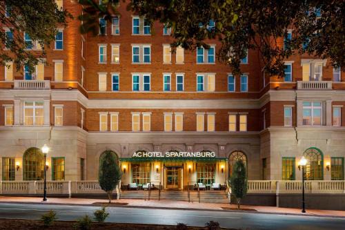 Spartanburg Hotel | AC Hotel by Marriott Spartanburg