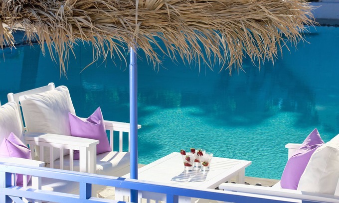 Kamari Hotel | Acqua Vatos Santorini Hotel