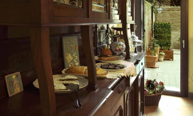 Ferrara Historic Centre Cama Y Desayuno | Ada Bed and Breakfast