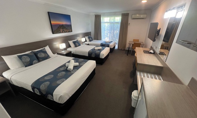 Narrabri Hotel | Adelong Motel